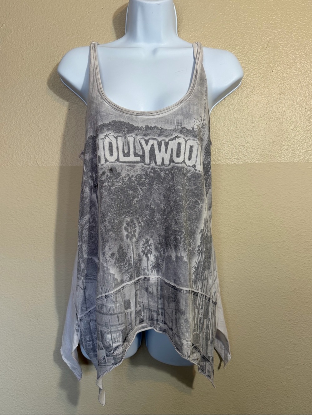 Y2K Hollywood Graphic Tank Top -medium